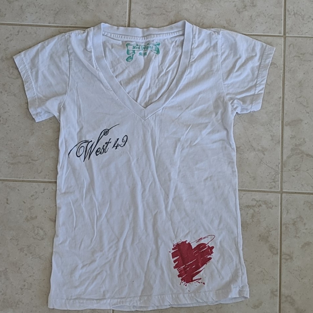 💛 (3/$20) West 49 white graphic tee
